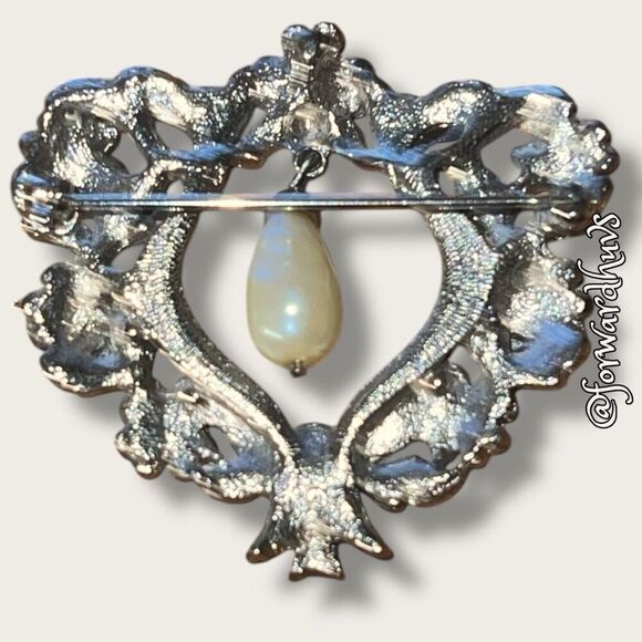 Vintage AVON 1990 "Romantic Renaissance Brooch" w/Faux Pearl - Picture 5 of 9